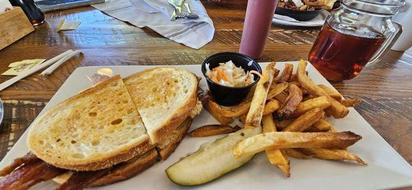 Chicken breast melt with fries