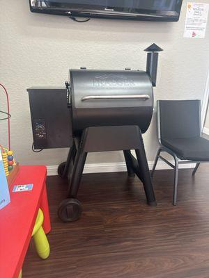 My Chiropractor is amazing ! He's giving away a free smoker just in time for grilling season !