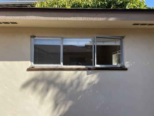 Cracked glass in a 1951 metal casement window. They did a great job all around. Absolutely 5 Stars