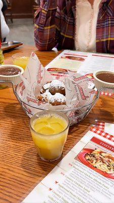 Apple Fritters and Juleps