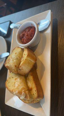 Garlic cheese bread