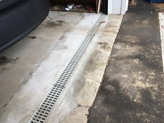 Floor grates to protect your garage!