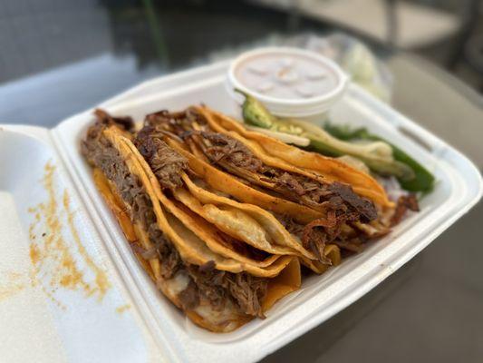 Chicanos Mexican Food Truck