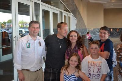 Tight Rope walker Nik Wallenda and family after our tour of Niagara in 2012.