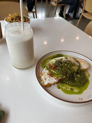 pesto egg toast with a chai milkshake