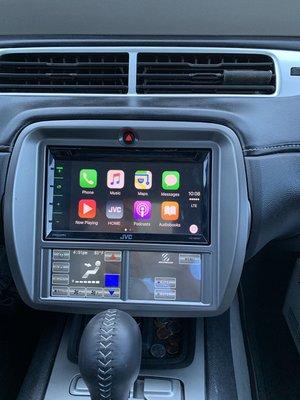 Apple CarPlay media receiver upgrade for Chevrolet Camaro