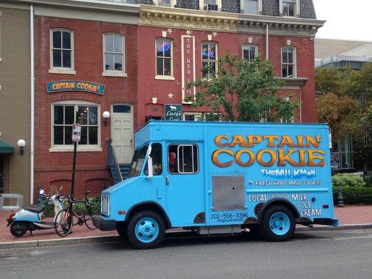 Captain Cookie & the Milkman Cookie Mobile