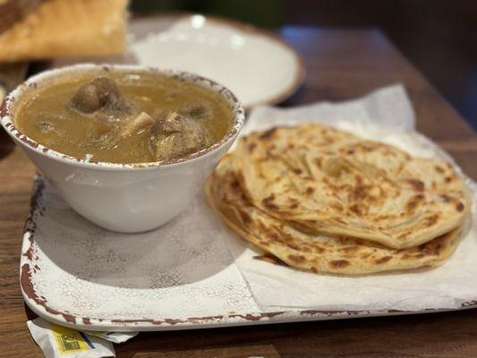 PAROTTA WITH GOAT PAYA