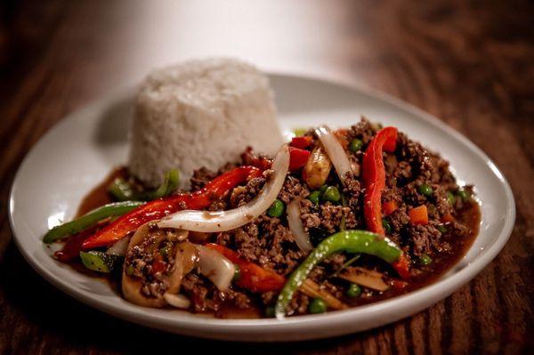 Pad kar pow(thai basil with ground meat)