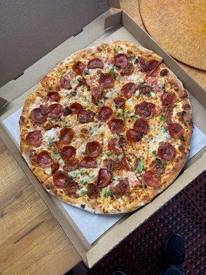 Novato Special Pizza (16" Extra-Large)