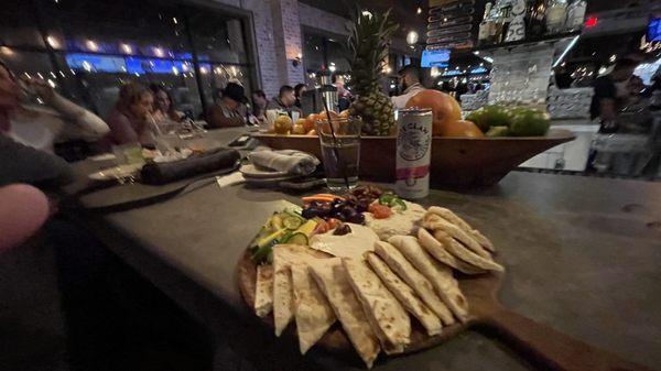 Happy hour & Hummus=FRi-YAY