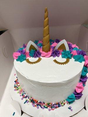 Our Unicorn cake can be ordered with your favorite mix:)