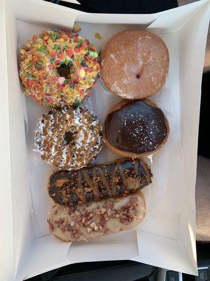 Fruity pebble, jelly, Samoa, cream filled, butterfinger, maple bacon