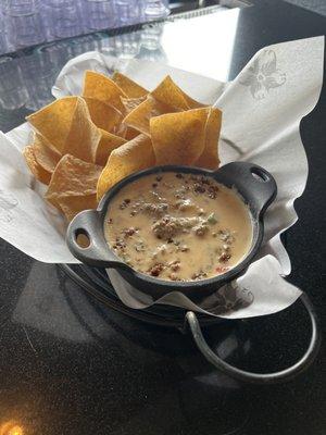 Chips N ' Queso