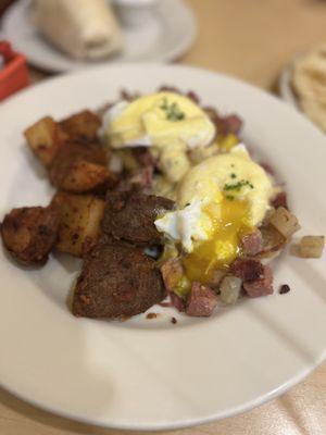 Corned beef hash eggs Benedict ($15.95 full order)  IG: @ohmyono