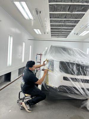 Repairing a bumper on taluride pearl white