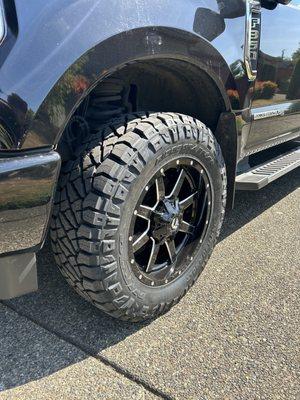 Nitto 35" x 11.5" on Fuel Mavericks 20"