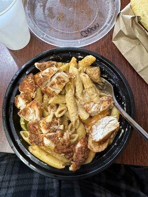 Cajun pasta with blackened chicken