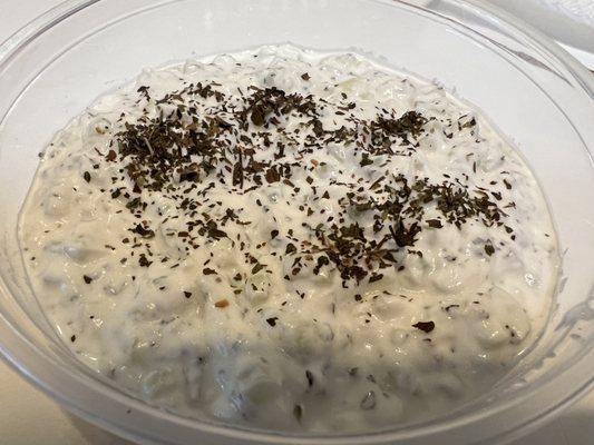 Jajeak (Iraqi creamy yogurt cucumber salad)