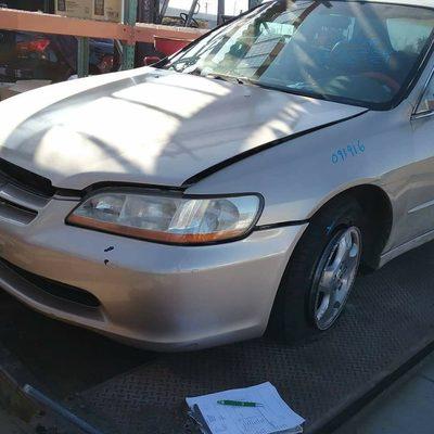 2000 Honda Accord for parts