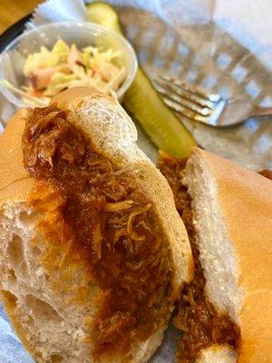 Pulled pork sandwich