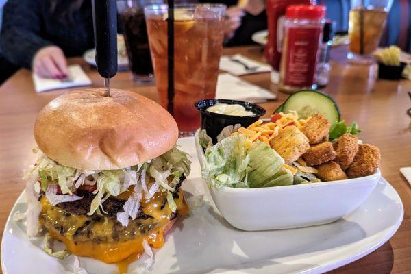 Red Robin Gourmet Burgers and Brews