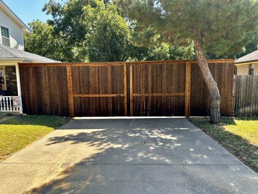 8 ft. Double Gate Stain is Oxford Brown