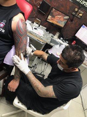 Alien's ink tattooing