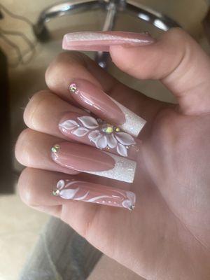 nails