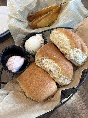 Rolls (with strawberry butter)