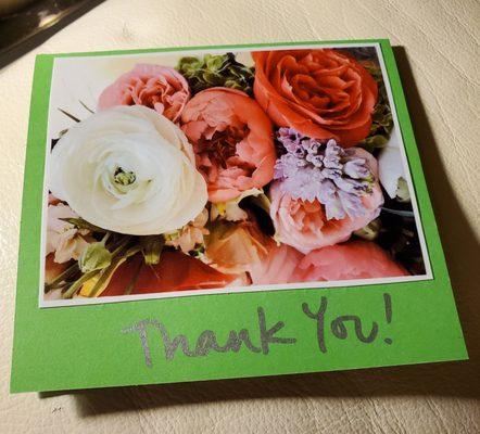 My friend Alicia created this Thank You card for me using a photo of some of the blooms in Maxine's floral arrangement.