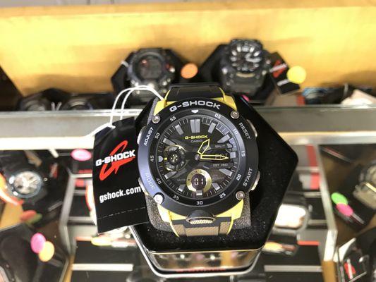 New model Casio G shock!!
 Carbon core guard