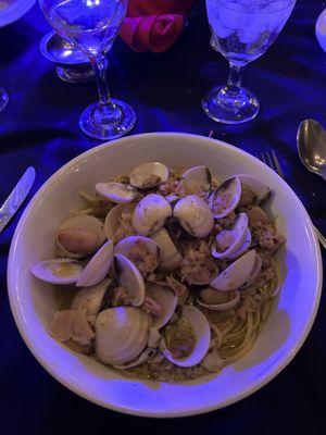 Linguine Con Vongole (Linguine with Clams)