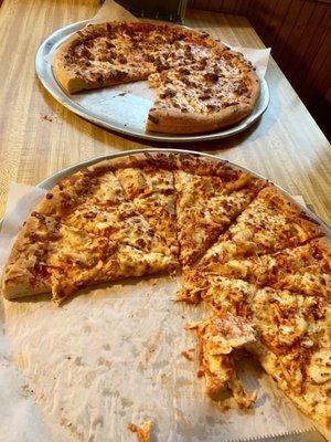 Large sausage & buffalo chicken pizzas