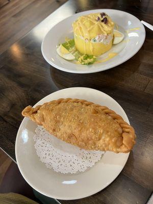 Empanada de Mariscos, Causa con Atun