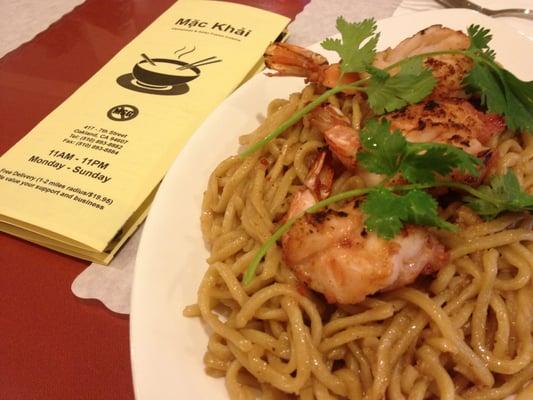 Garlic Noodles with huge shrimps!