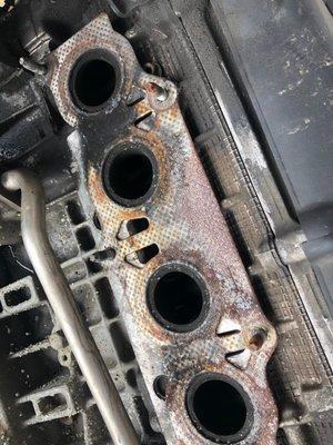 You can see the corrosion!
 Do Not Buy from qualityusedengines.com