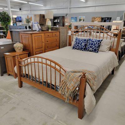 Amish Windsor Bedroom Set