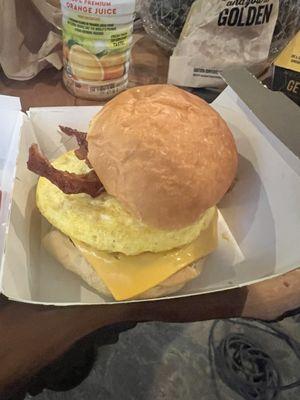 Breakfast sandwich