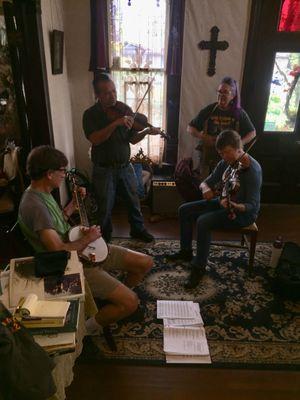 Fun Old Time Jam with friends at the Carlton House!