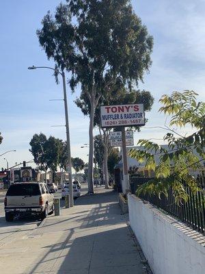 Street view , walking east on Garvey