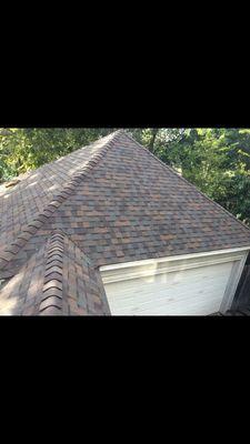 Beautiful Certainteed Heather Blend lifetime composition shingle.