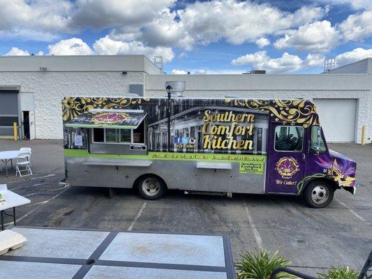 Southern Comfort Kitchen Food Truck at East Bay BMW/MINI Pleasanton.