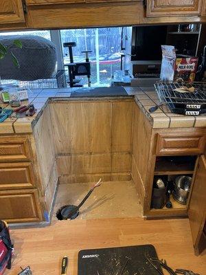 Cut out of the cabinet, and countertop