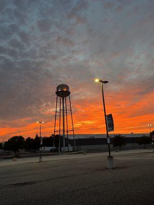 The Water Tower in Oaks