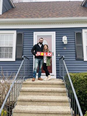 Daniel & Ashley buy their 1st home together