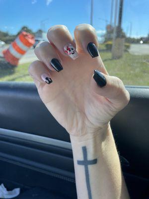 Spooky season nails