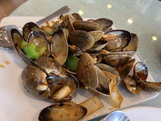 Clam stirred fry black bean