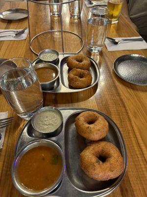 Medhu Vada