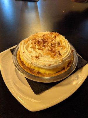 Coconut cream pie